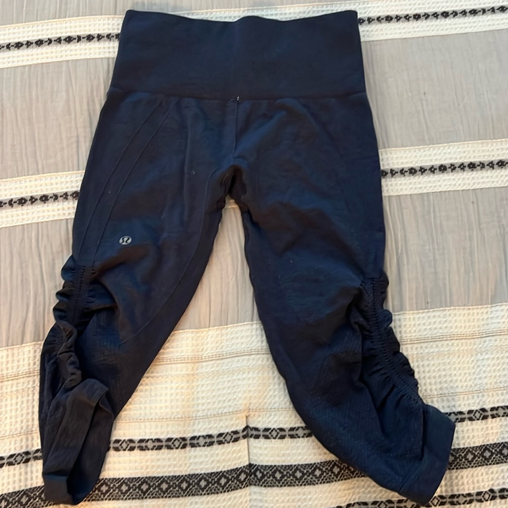 Lululemon crop leggings
